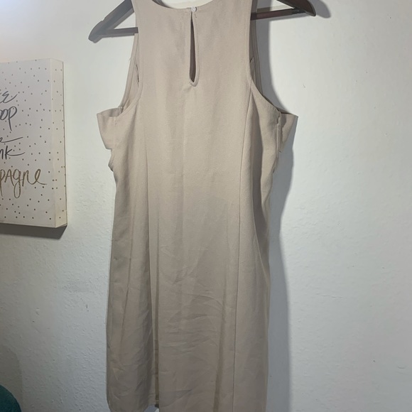 Abercrombie & Fitch Small beige mini dress - Picture 9 of 10